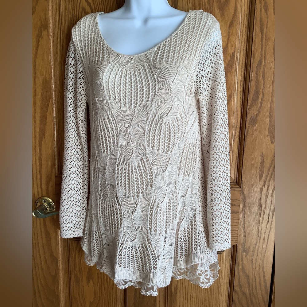 Crocheted lined bodice top.  S Off white/cream